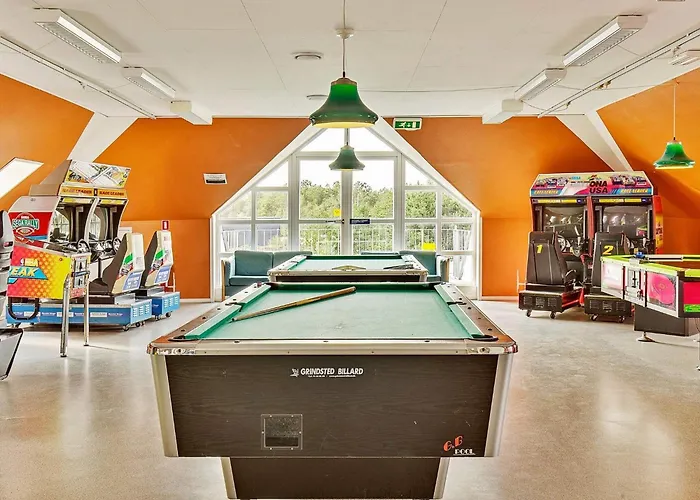 4 Star In Romo-by Traum Sønderby